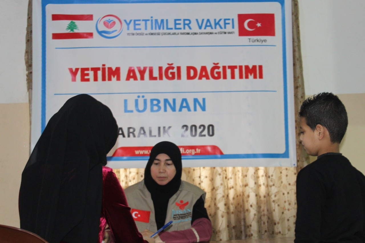 إحسان للإغاثة الإنسانية مستمرة بتوزيع كفالات الأيتام لأبناءنا في فلسطين وسوريا ولبنان