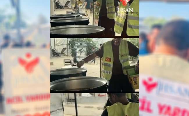 تكيات إحسان للإغاثة تقدم وجبات الطعام للنازحين جنوب قطاع غزة