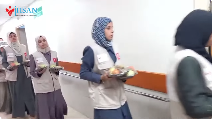 زيارة فريق إحسان للإغاثة الإنسانية لقسم السرطان بمشفى غزة الأوربي