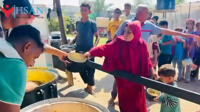 إعداد وتوزيع الطعام جنوب القطاع المحاصر 26-9-2024