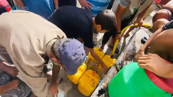 تكية إحسان للإغاثة في 20 سبتمبر 2024 في مواصي خانيونس