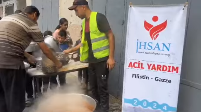 توزيع وجبات شمال قطاع غزة المحاصر يوم 1/9/2024