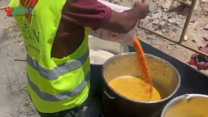 إعداد وتوزيع الطعام يوم الجمعة 9\8\2024