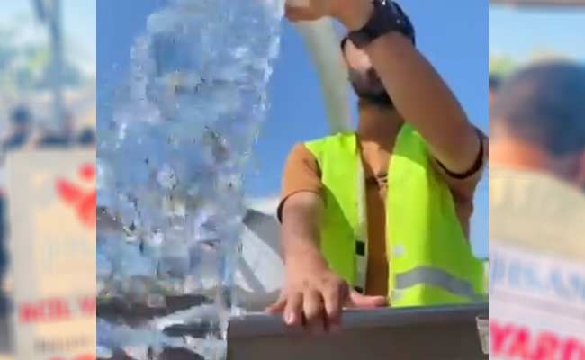 توفير مياه الشرب للنازحين جنوب القطاع يوم السبت 19 نيسان