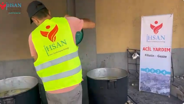 توزيع وجبات الطعام شمال قطاع غزة المحاصر