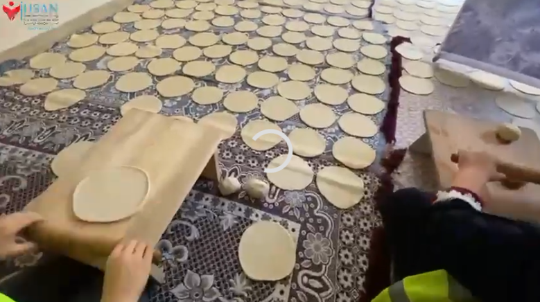 أكثر من 2000 رغيف بلدي تم توزيعه في 24 \5\2024 شمال قطاع غزة