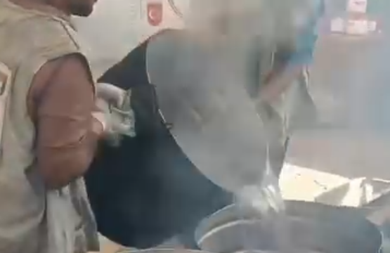 تكية إحسان الخيرية في حي الأمل بخان يونس