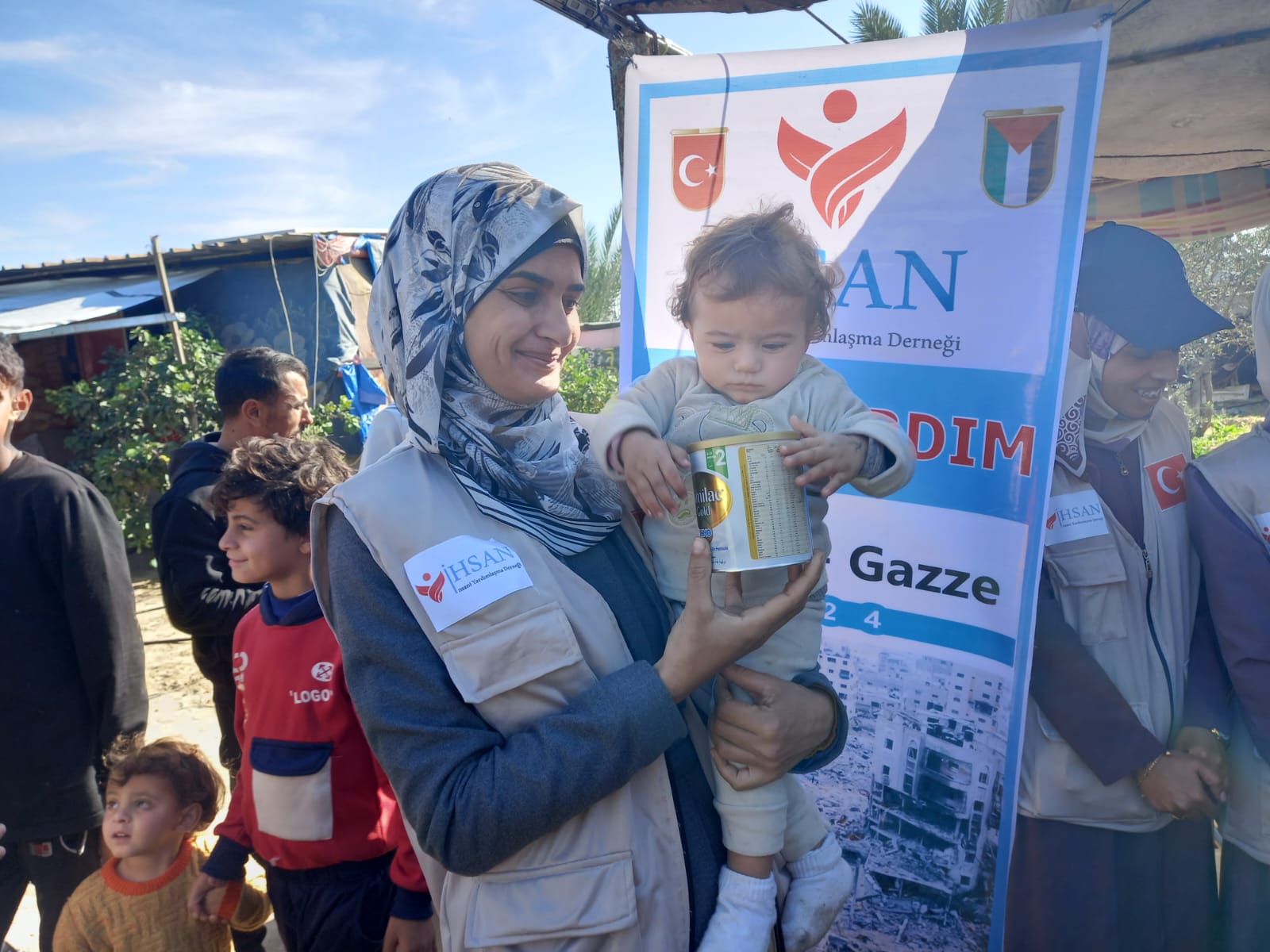 عمل فريقنا الأحد 22 كانون الأول في مخيمات النزوح جنوبي القطاع