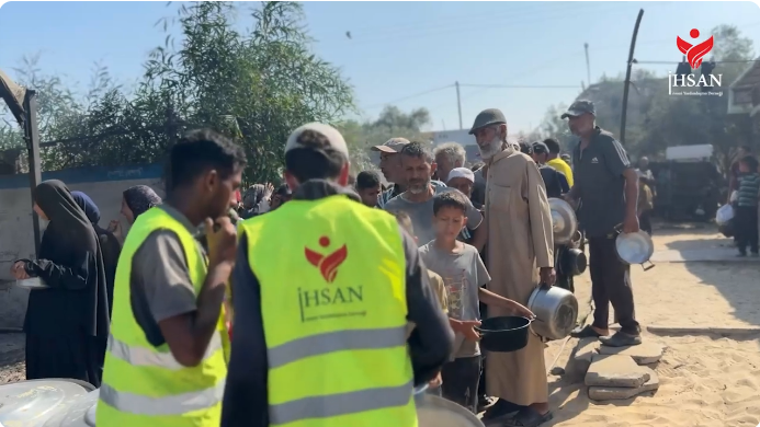 إطعام الطعام بشكل يومي مستمر مع جمعية إحسان للإغاثة الإنسانية
