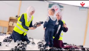 إحسان تواصل دعم أطفال غزة بملابس شتوية لحمايتهم من البرد القاسي